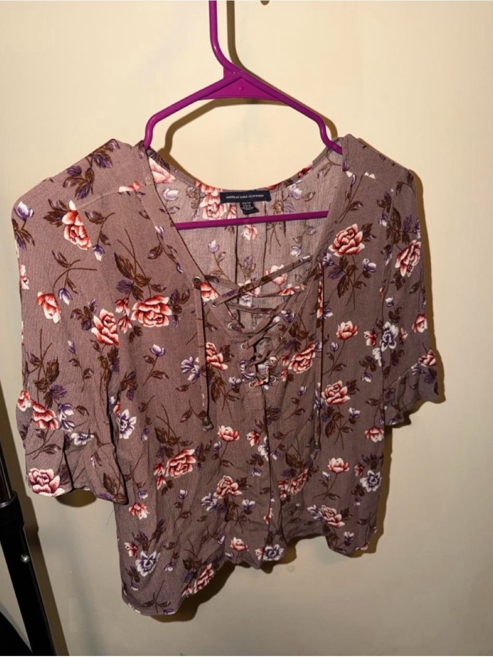 American Eagle Outfitters Mauve Rose Floral Lace-Up Blouse